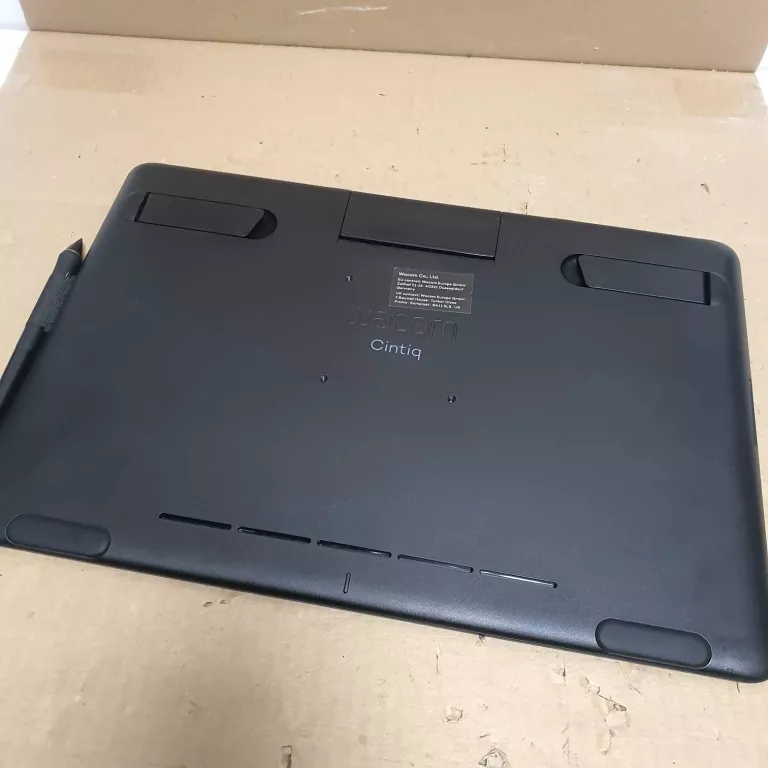 TABLET GRAFICZNY WACOM CINTIQ 16 DTK-1660