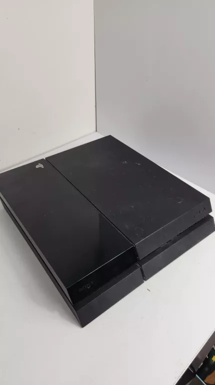 KONSOLA PLAYSTATION 4 FAT PS4 CUH-1004A 500GB