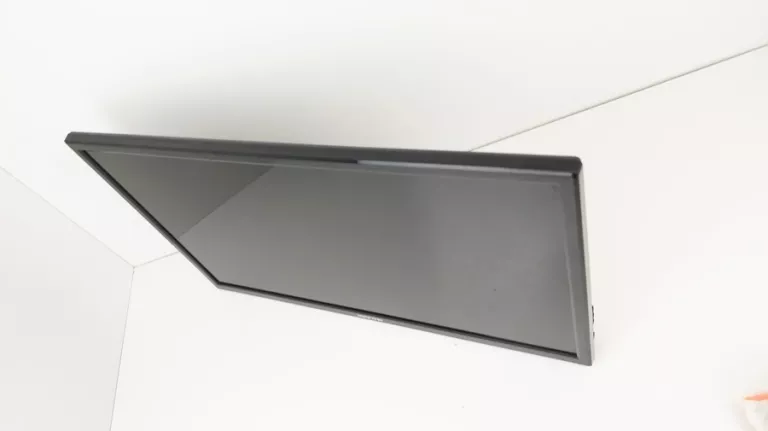 TELEWIZOR LED MANTA LED2403
