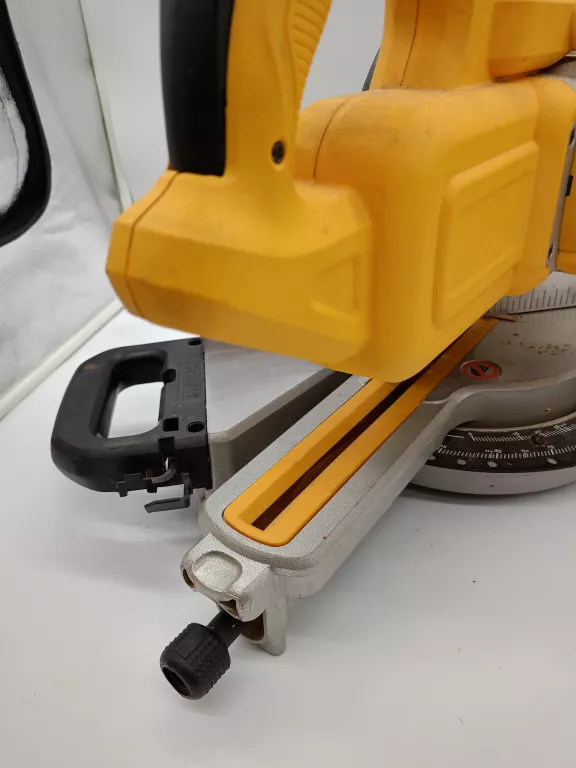 PIŁA UKOŚNICA DEWALT DWS 774 QS WARTO!!