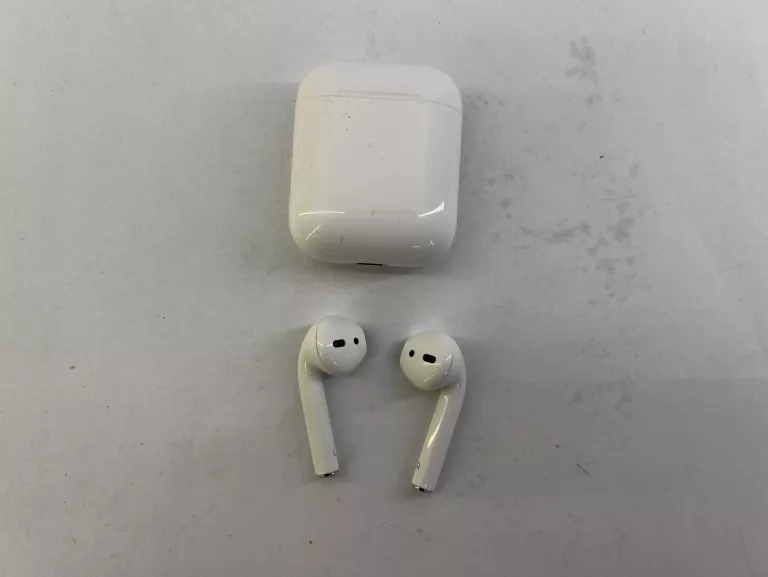 SŁUCHAWKI APPLE AIRPODS A2031 KOMPLET D.Z 10.10.24 ETUI