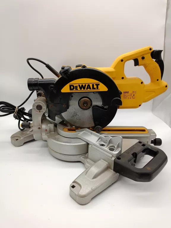 PIŁA UKOŚNICA DEWALT DWS 774 QS WARTO!!