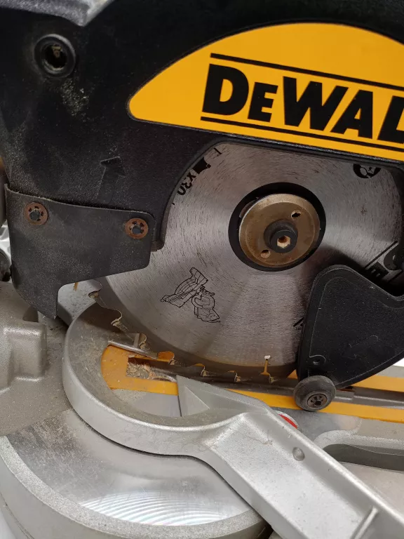PIŁA UKOŚNICA DEWALT DWS 774 QS WARTO!!