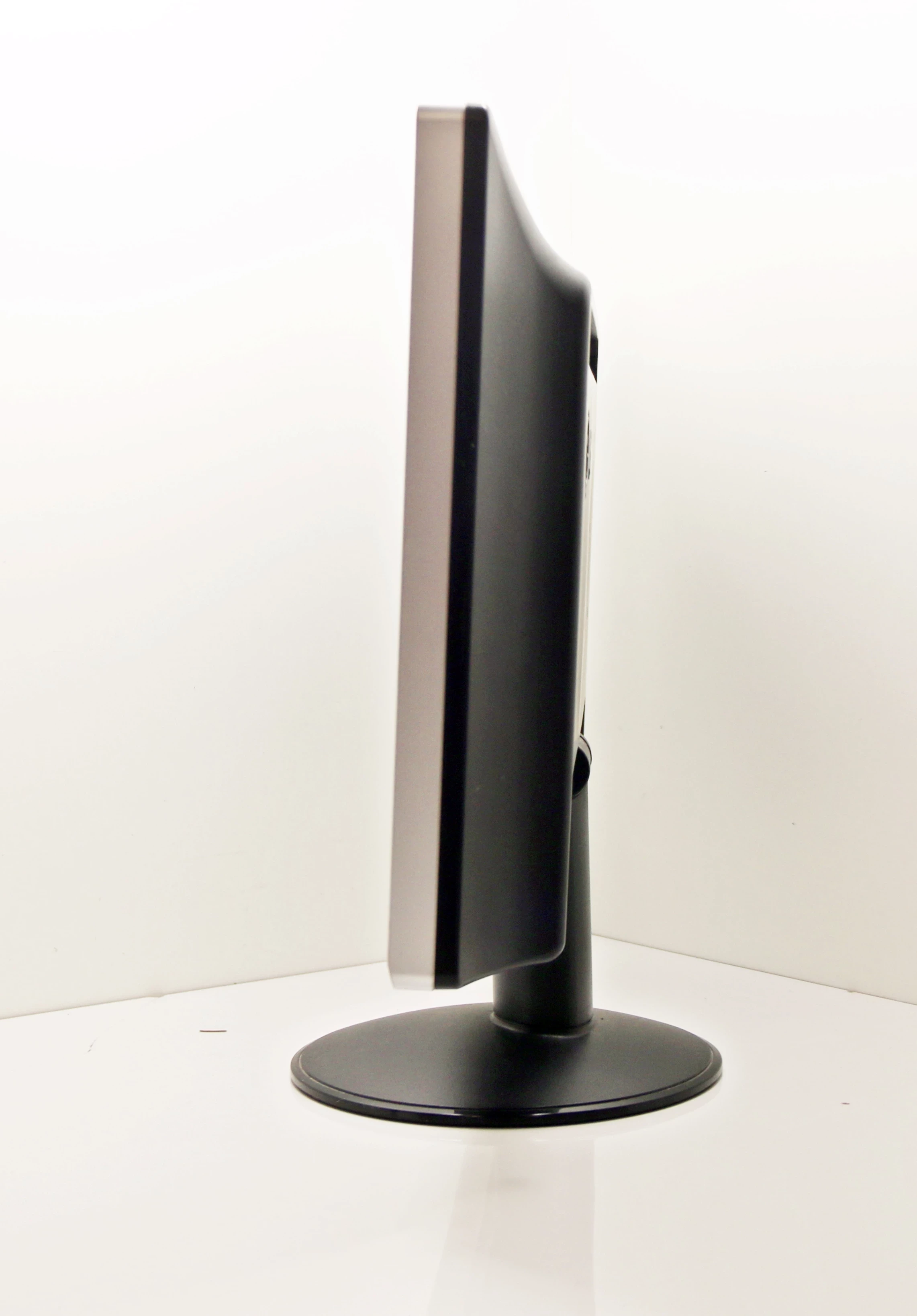 monitor-lcd-lg-flatron-w1934s-19-1440-x-900-px-tn-kod-producenta-w1934s