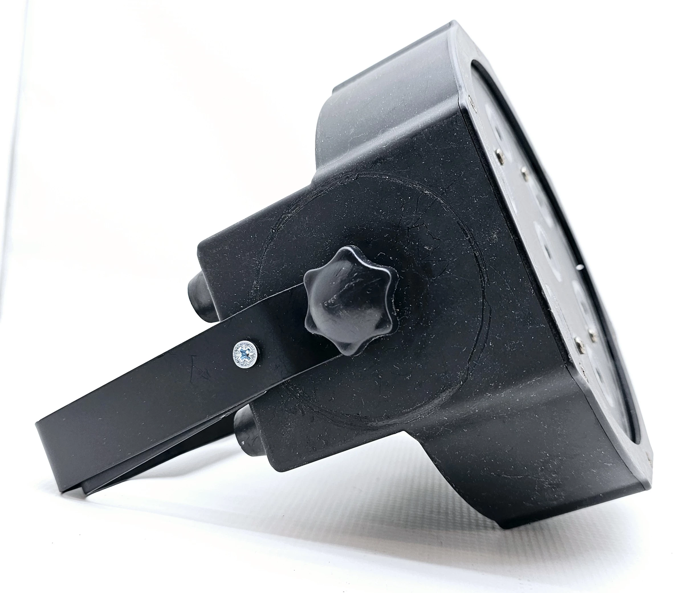 lampa-light4me-flat-tri-par-7-kabel-kod-producenta-flat-tri-par-7