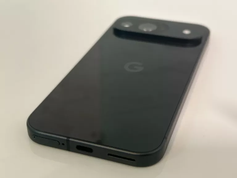 TELEFON GOOGLE PIXEL 9 12 GB / 128 GB 5G
