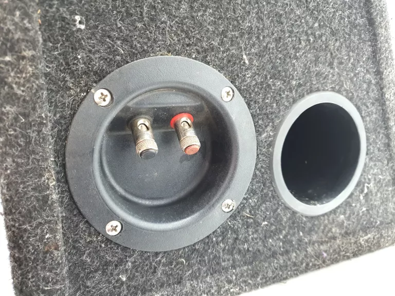 TUBA BASOWA SAMOCHODOWA JVC PLUS KABEL