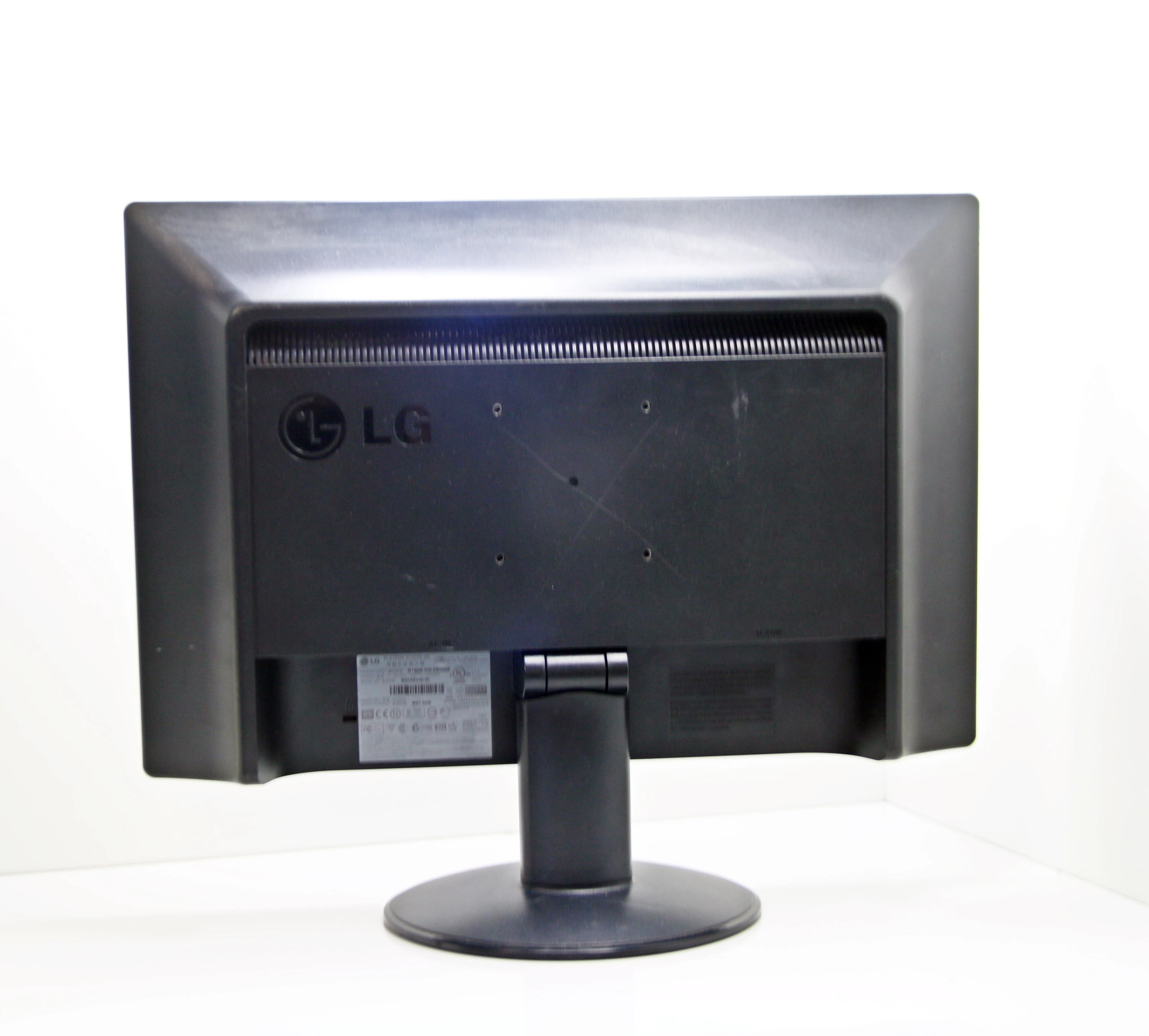 monitor-lcd-lg-flatron-w1934s-19-1440-x-900-px-tn-rodzaj-podswietlania-206418-227542
