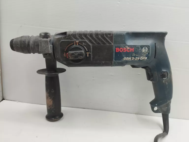 MŁOTOWIERTARKA BOSCH 800W GBH 2-26 DFR + WALIZKA