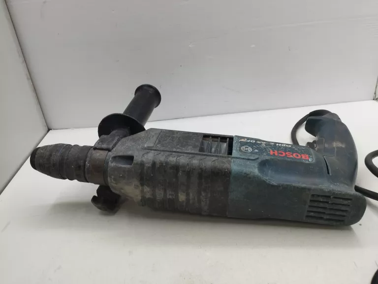 MŁOTOWIERTARKA BOSCH 800W GBH 2-26 DFR + WALIZKA