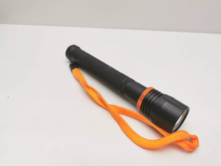 LATARKA BETA 1833S