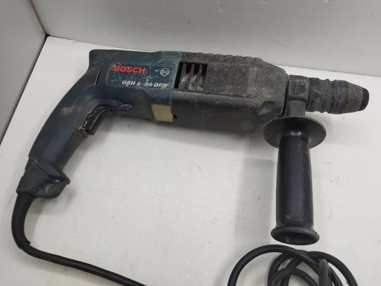 MŁOTOWIERTARKA BOSCH 800W GBH 2-26 DFR + WALIZKA