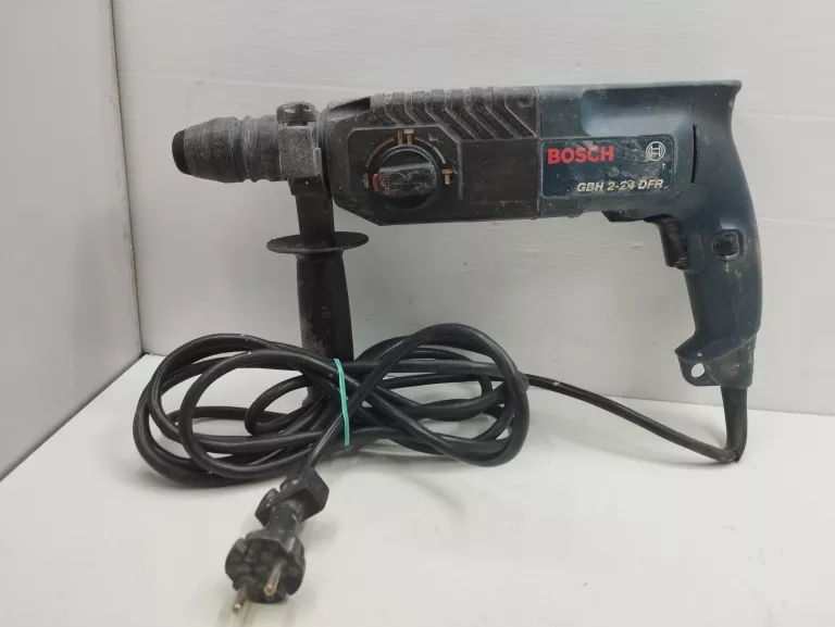 MŁOTOWIERTARKA BOSCH 800W GBH 2-26 DFR + WALIZKA