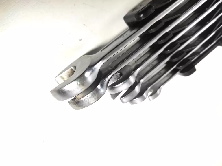 WURTH ZESTAW KLUCZY PŁASKO-OCZKOWYCH Z GRZECHOTKĄ ZEBRA 6 SZTUK (071426350