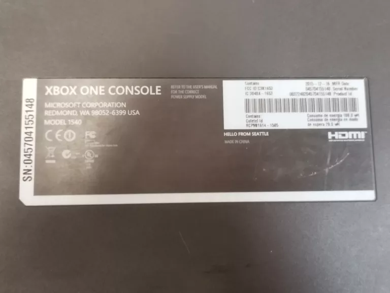 KONSOLA  XBOX ONE FAT + PAD