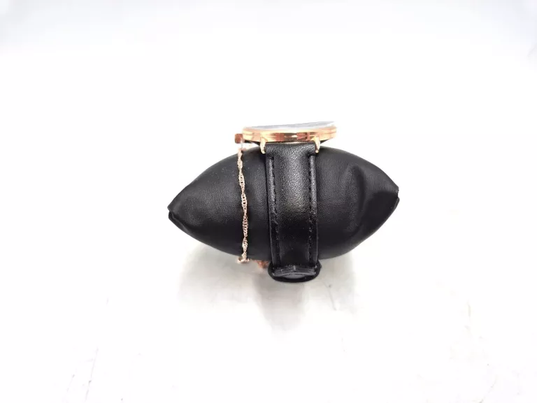 ZEGAREK DAMSKI KWARCOWY PIERRE CARDIN SKÓRZANY PASEK CZARNY PUD