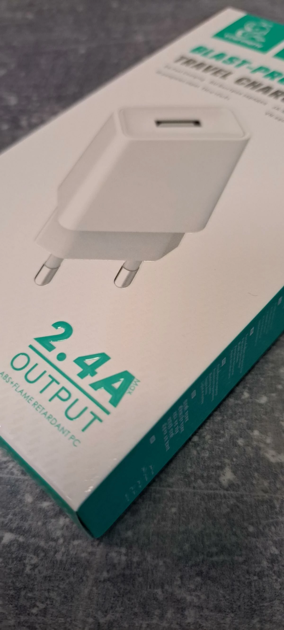 029376-ladowarka-sieciowa-biala-denmen-dc01-single-stan-11323-2