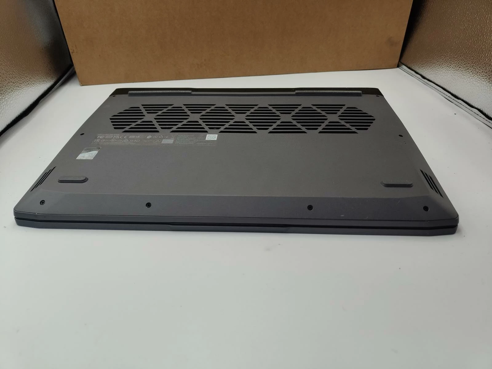 laptop-lenovo-loq-15irh8-rtx-3050-6gb-i5-13420h-16-gb-ram-pudelko-liczba-rdzeni-procesora-4329-7