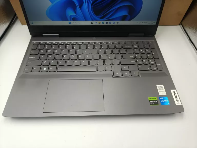 LAPTOP LENOVO LOQ 15IRH8 RTX 3050 6GB I5-13420H 16 GB RAM PUDEŁKO
