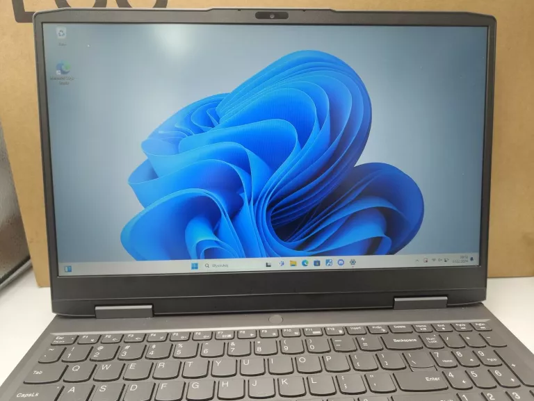 LAPTOP LENOVO LOQ 15IRH8 RTX 3050 6GB I5-13420H 16 GB RAM PUDEŁKO
