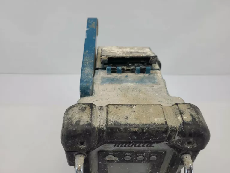 RADIO BUDOWLANE AKUMULATOROWE MAKITA DMR 102