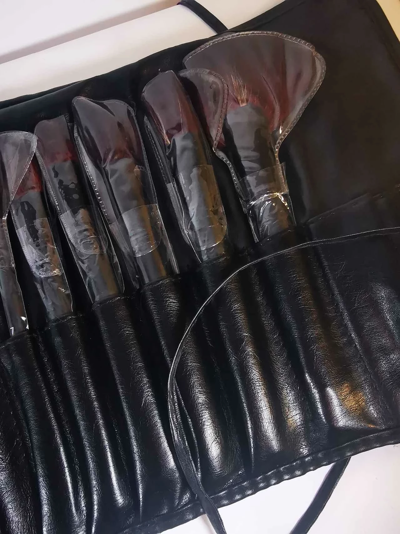 zestaw-pedzli-mac-w-etui-kod-producenta-24380