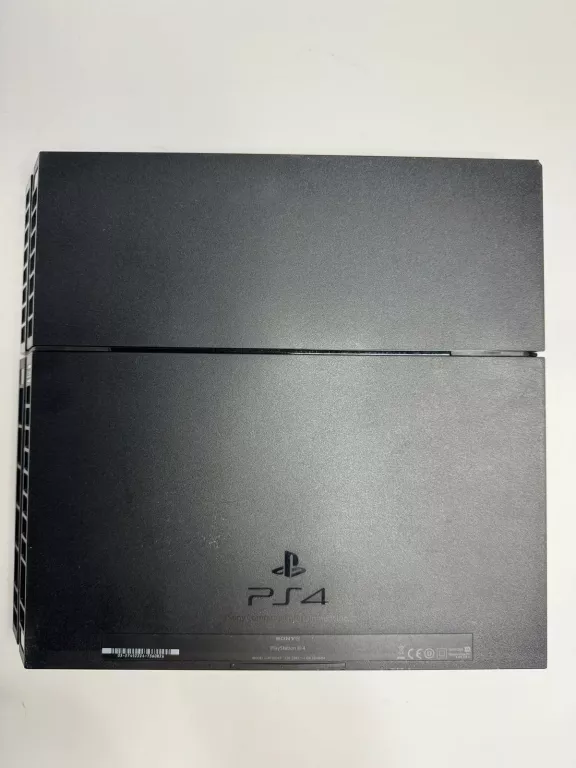 KONSOLA PS4 SLIM CUH-1004A