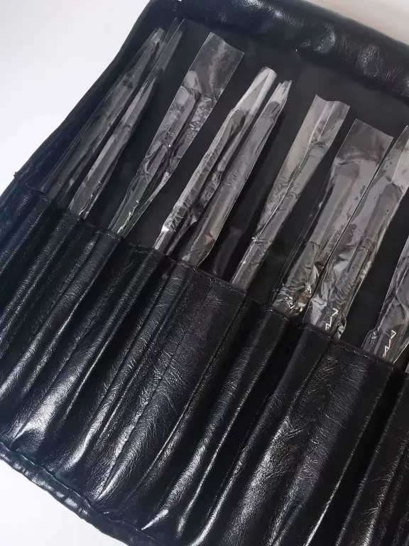 zestaw-pedzli-mac-w-etui-ean-gtin-5907451339923