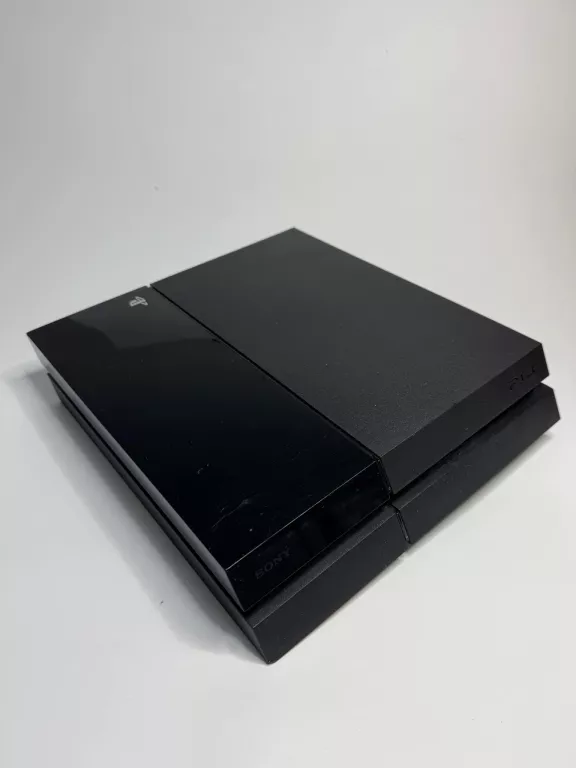 KONSOLA PS4 SLIM CUH-1004A