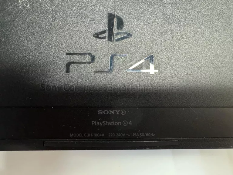 KONSOLA PS4 SLIM CUH-1004A