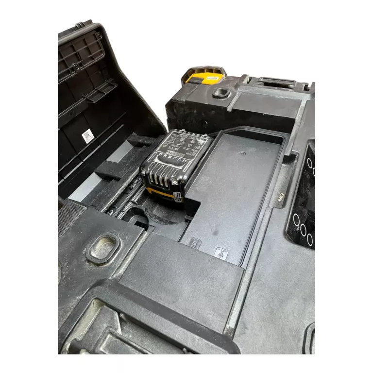 radio-budowlane-dewalt-dwst1-81078-lad-bat-kod-producenta-dwst1-81079dpg17