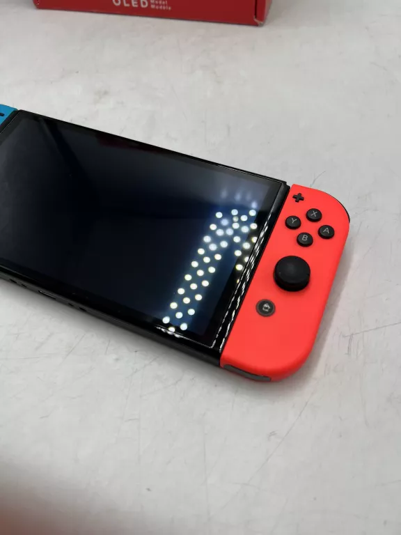 KONSOLA NINTENDO SWITCH OLED