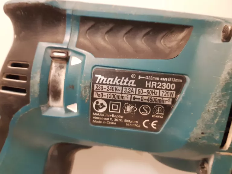 MŁOTOWIERTARKA MAKITA HR2300 720W SDS-PLUS