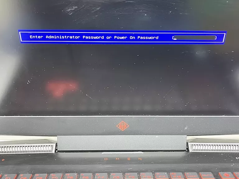 LAPTOP HP OMEN 17 17,3" INTEL CORE I7 16 GB