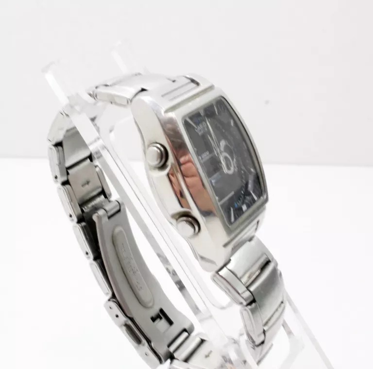 ZEGAREK CASIO EDIFICE EFA-120