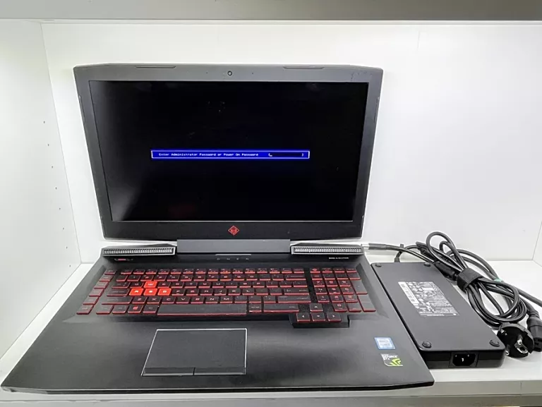 LAPTOP HP OMEN 17 17,3" INTEL CORE I7 16 GB