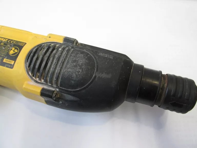 MŁOTOWIERTARKA DEWALT D25013