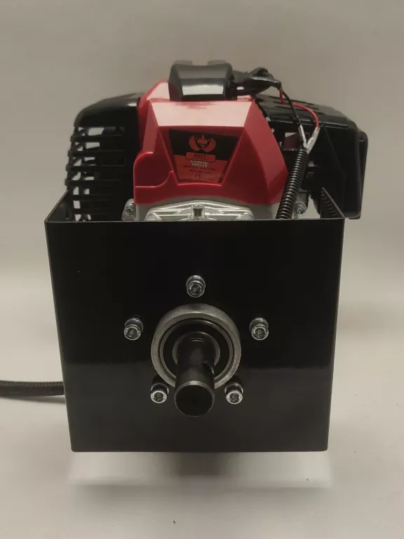 wiertnica-spalinowa-glebowa-do-ziemi-swider-spalinowy-seria-bavaria-garden