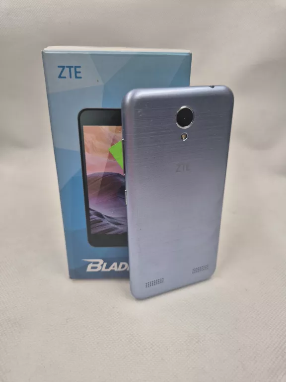 TELEFON ZTE BLADE A520 ZESTAW