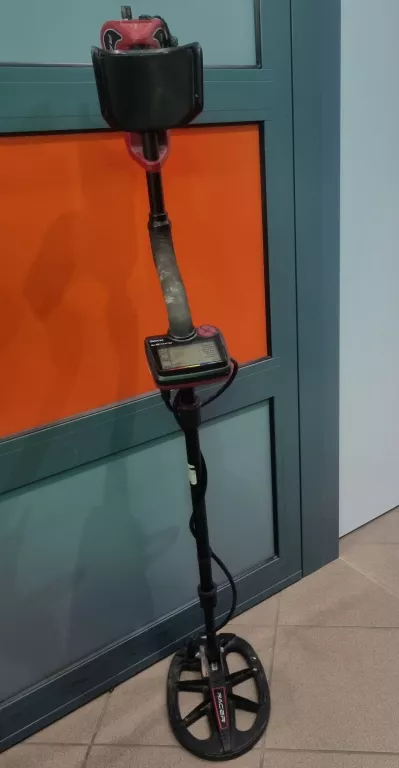 WYKRYWACZ RACER MAKRO