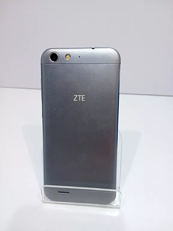 TELEFON ZTE BLADE V6