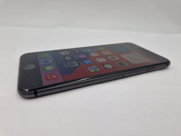 TELEFON IPHONE 8 PLUS SOLO