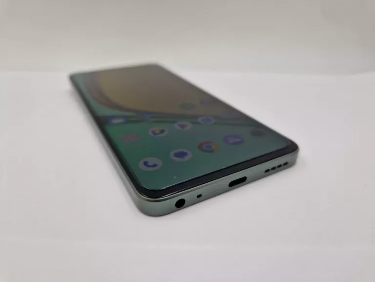 TELEFON REALME C67 8GB/256GB  KOMPLET