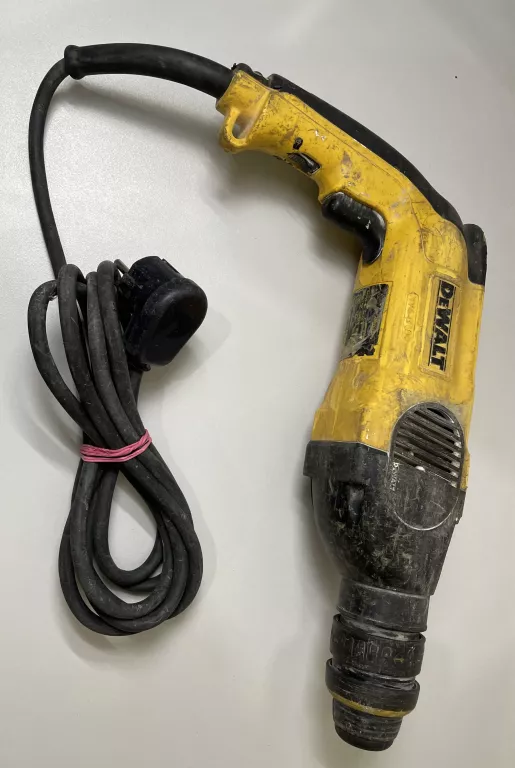 MŁOTOWIERTARKA DEWALT D25103 680W