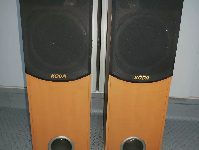 KOLUMNY PODŁOGOWE KODA AV860F 2 SZTUKI 20-120W 6OHM