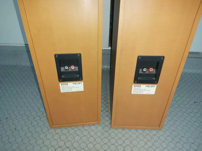 KOLUMNY PODŁOGOWE KODA AV860F 2 SZTUKI 20-120W 6OHM
