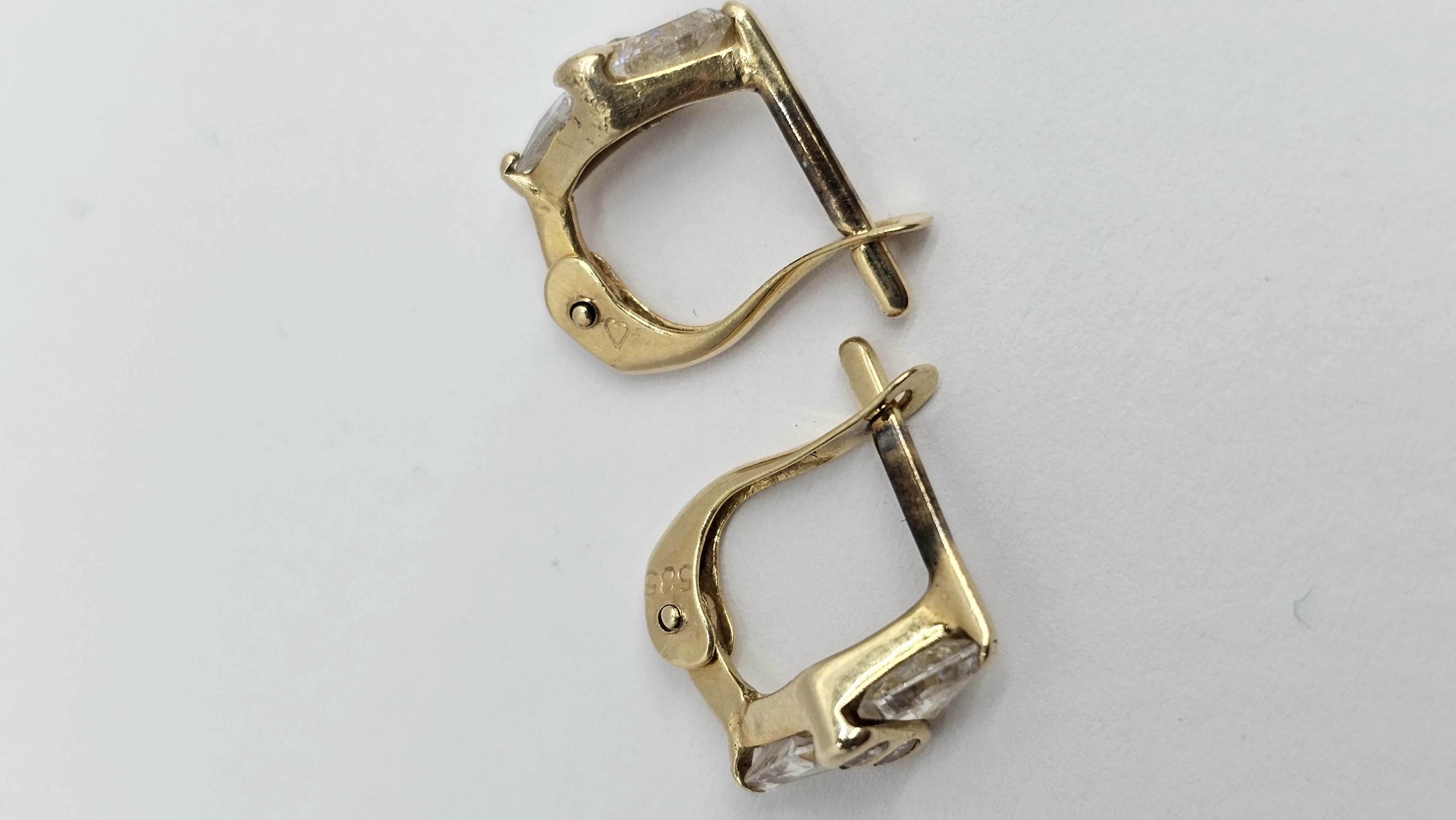 wyrob-jubilerski-kolczyki-p585-od-lombard-trzebnica-stan-11323-2