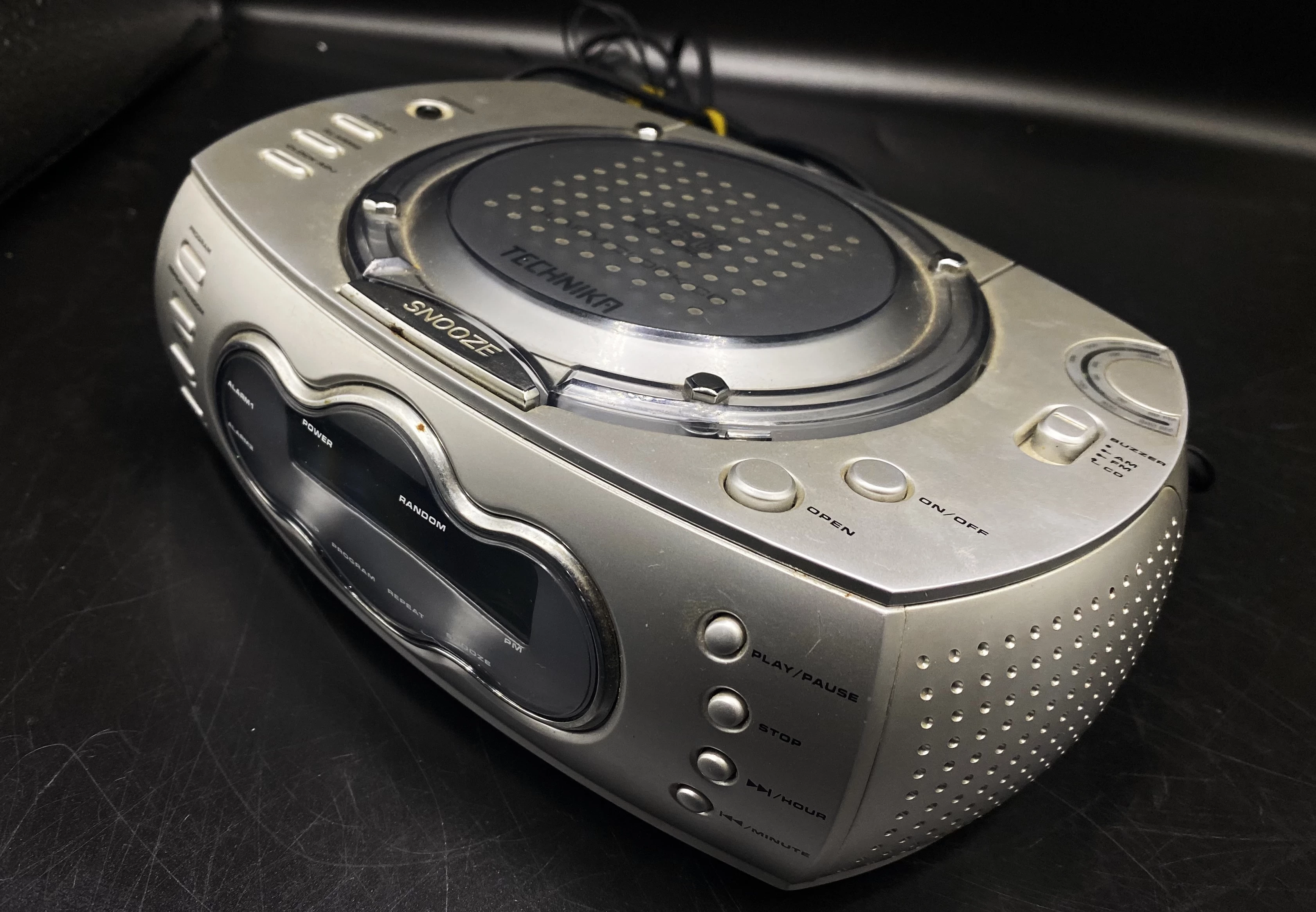 radio-technika-cdcr-108b-budzik-odtwarzacz-cd-wolnosci-132-bielawa