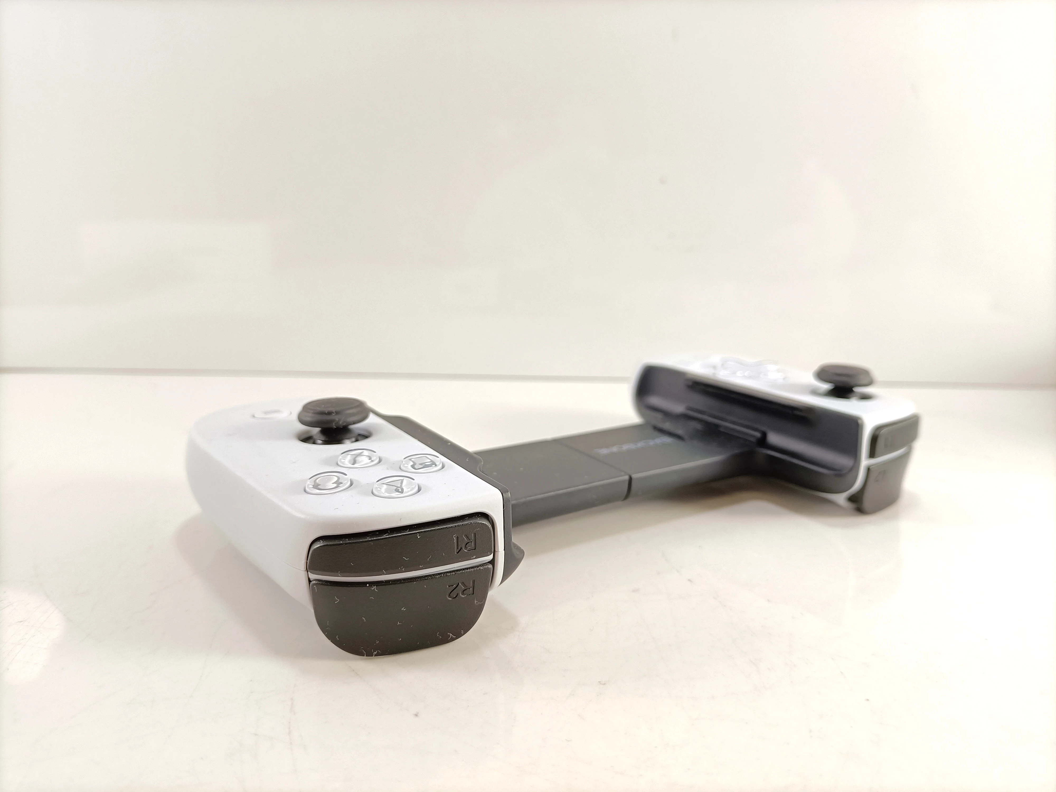 kontroler-pad-backbone-one-usb-c-dla-android-kod-producenta-bb-51-w-s