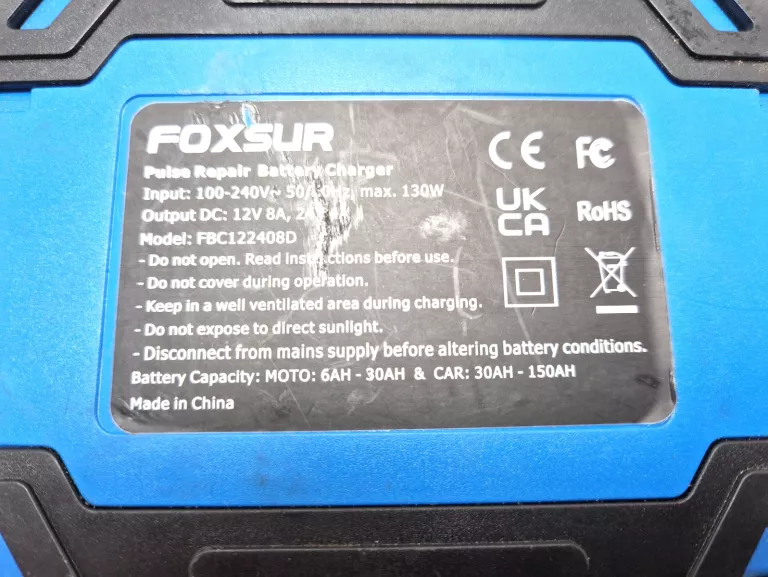 FOXSUR PROSTOWNIK ŁADOWARKA DO AKUMULATORA 24V 12V 8A MOC
